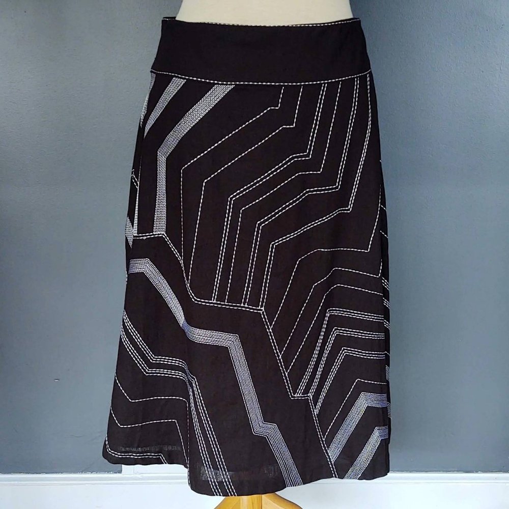 Black linen blend w/white embroidery skirt
